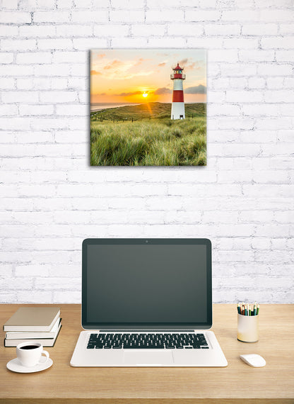 Wandbild LEUCHTTURM 35x35 cm – Leinwandbild Keilrahmen Deko modern - Ambiente 1