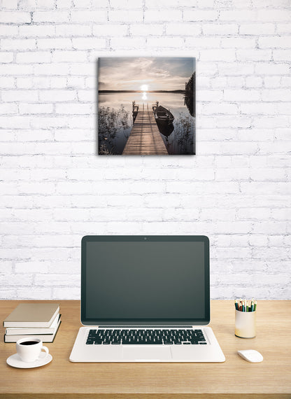 Wandbild STEG MIT BOOT 35x35 cm – Leinwandbild Keilrahmen Deko modern - Ambiente 1