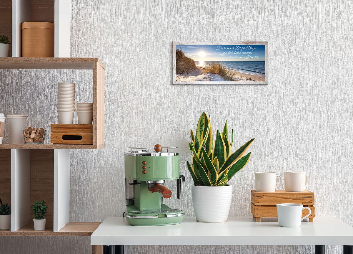 Wandbild gerahmt STRAND MIT SPRUCH ZEIT 23x49 cm – Natur Wanddeko modern - Ambiente 1