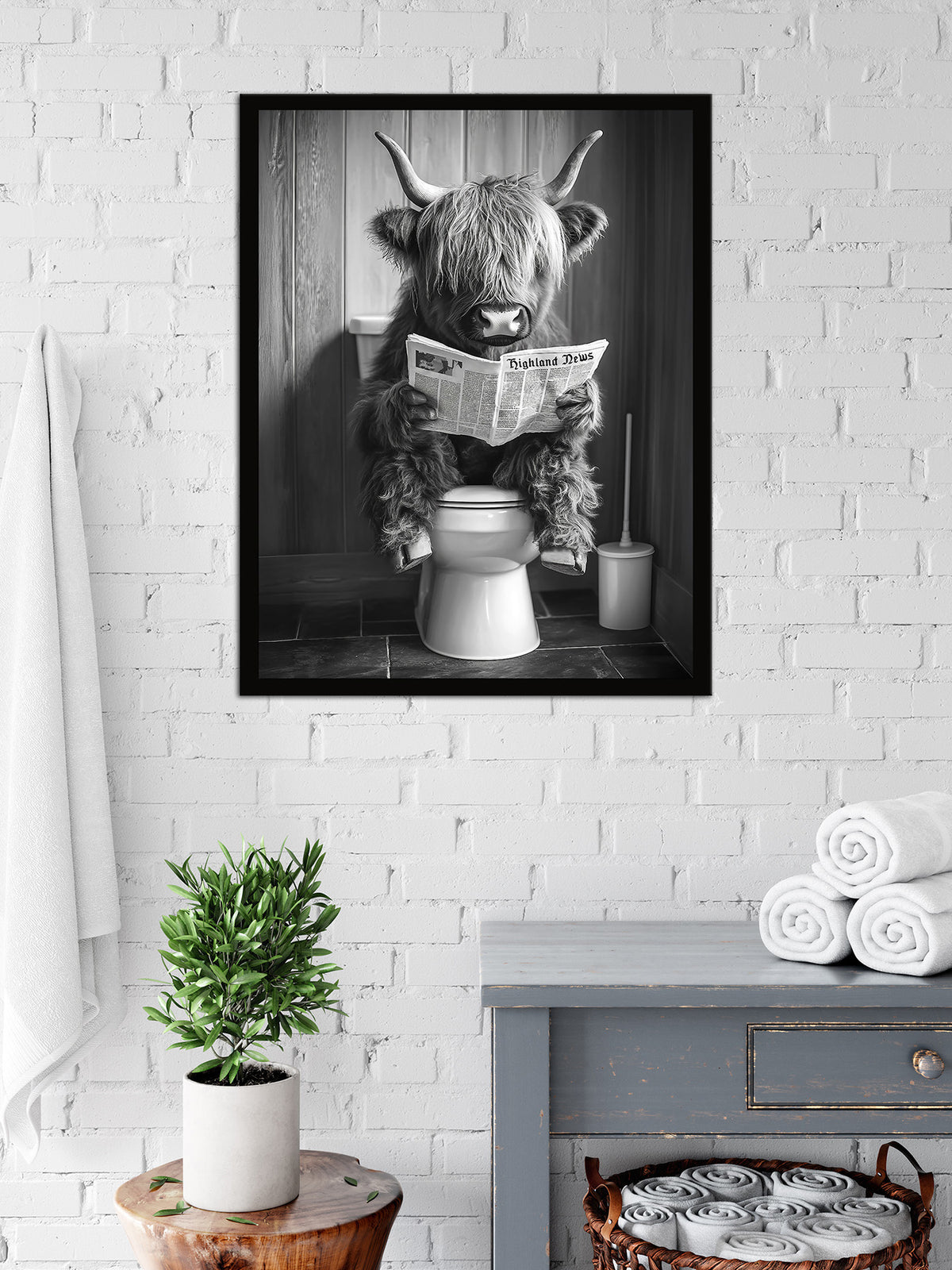 Wandbild gerahmt HOCHLANDRIND BEIM GESCHÄFT 40x50 cm – Wanddeko Boho Scandi - Ambiente 1