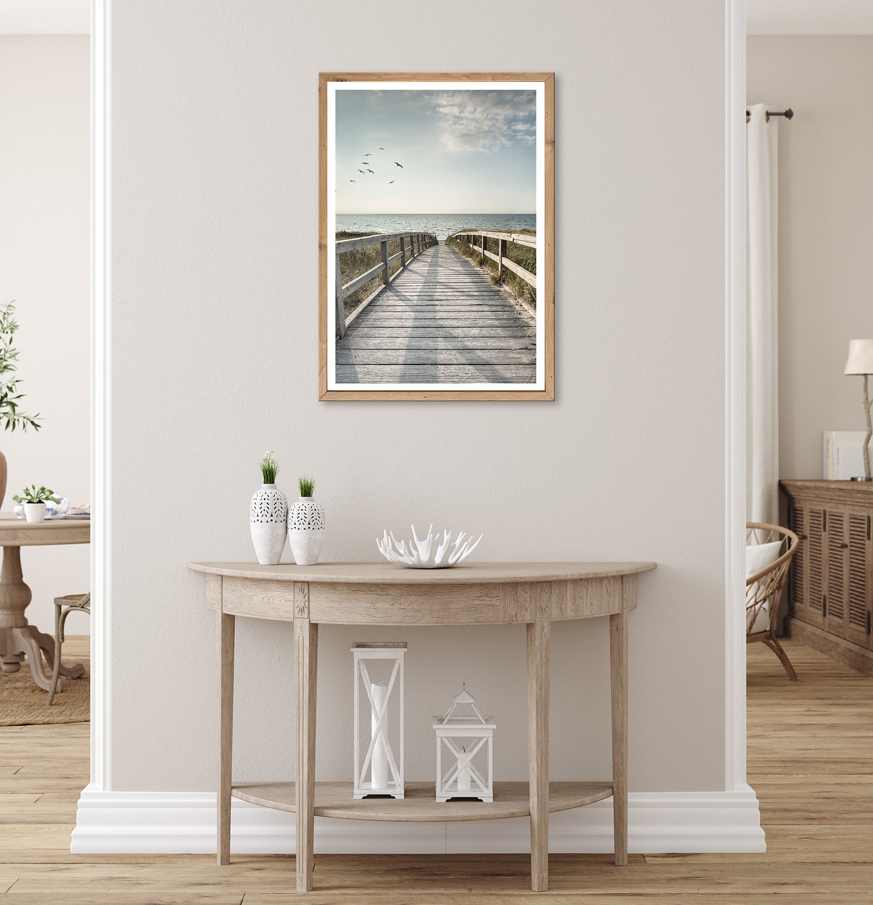 Wandbild gerahmt STEG ZUM MEER 50x70 cm – Maritime Küsten Deko Beige-Tönen - Ambiente 1